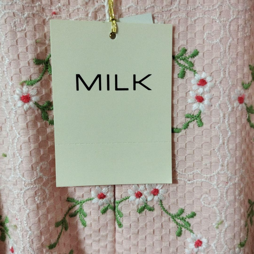 新品未使用　MILK ピンク　花柄　ワンピース　刺繍　肩リボン