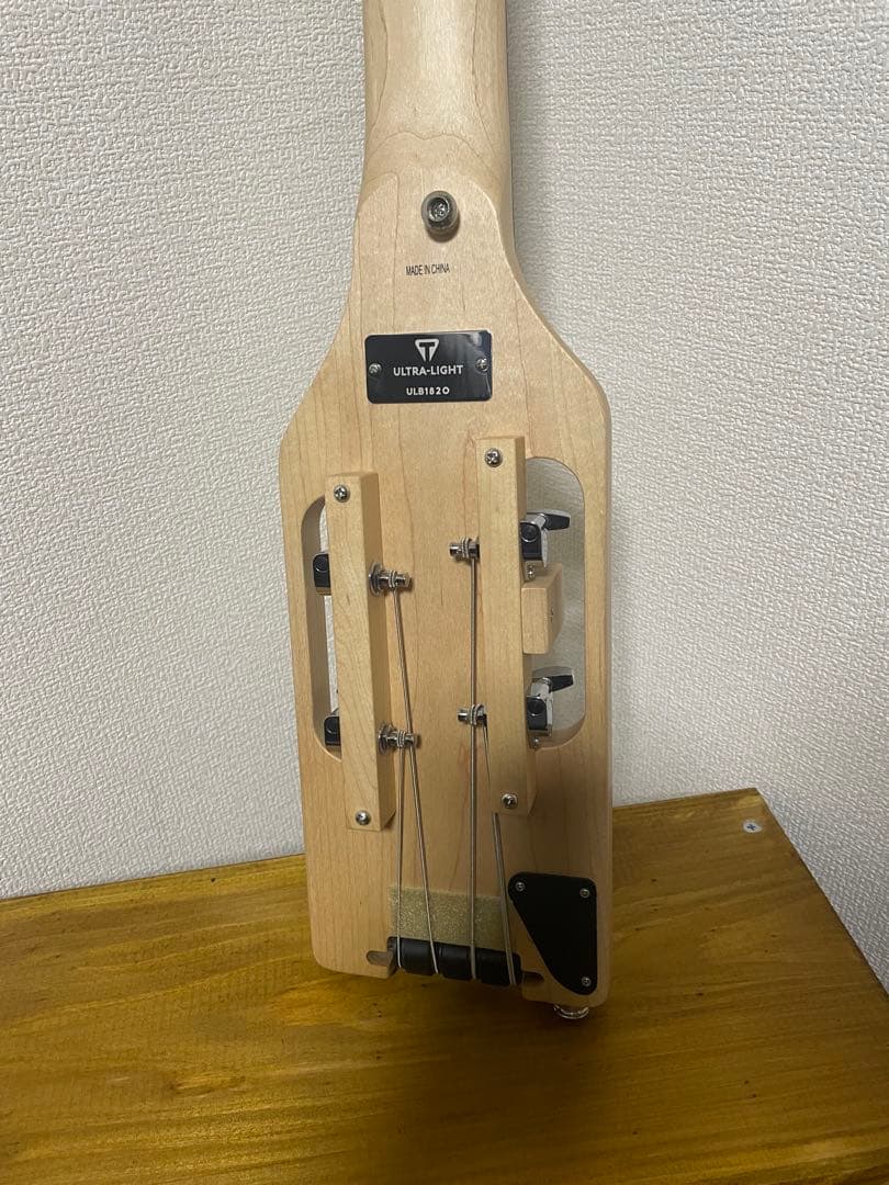 ベース ULTRA-LIGHT BASS