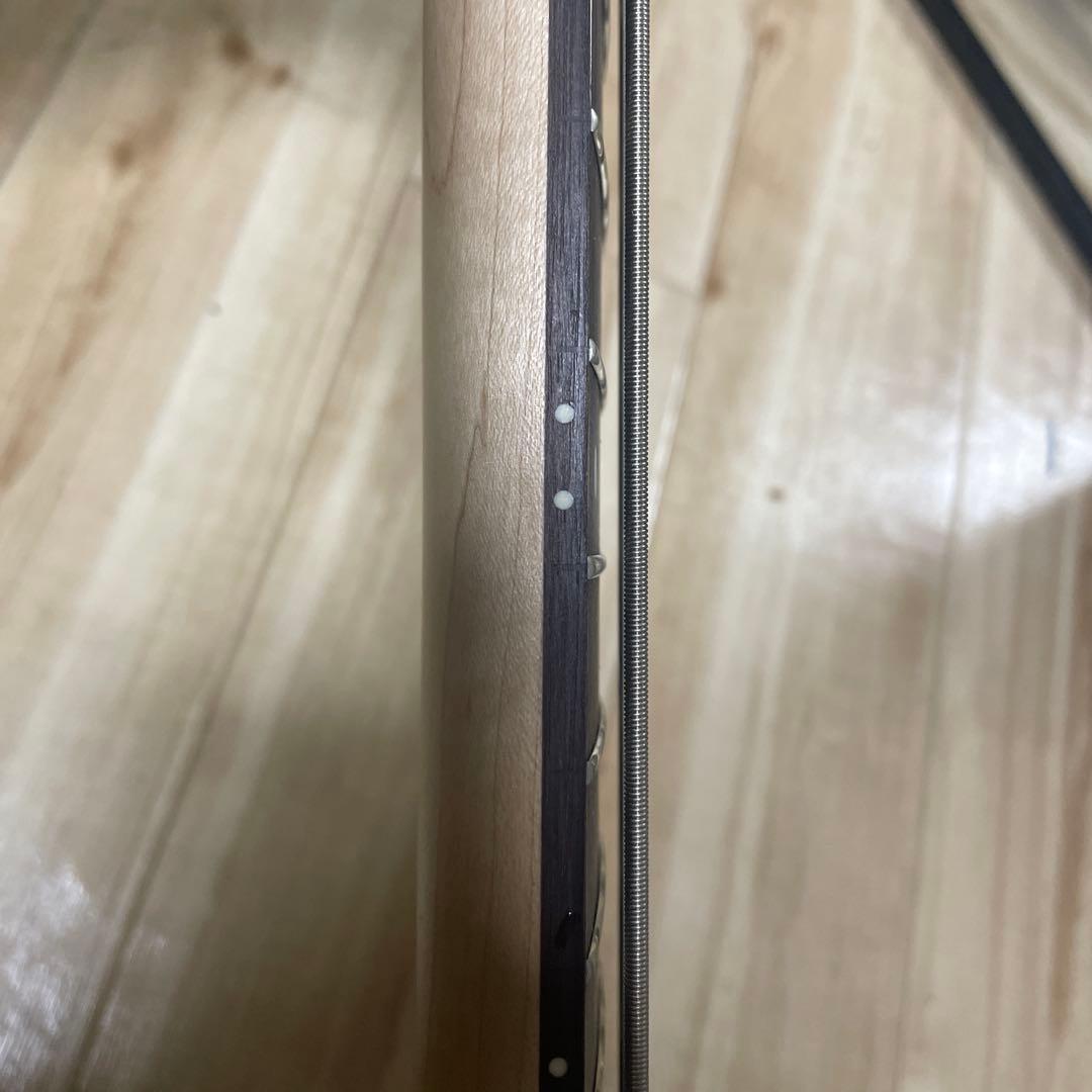 ベース ULTRA-LIGHT BASS