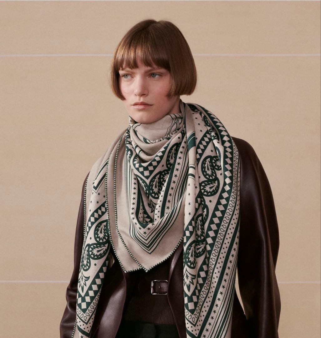Hermes カレジェアン　四輪馬車の車輪