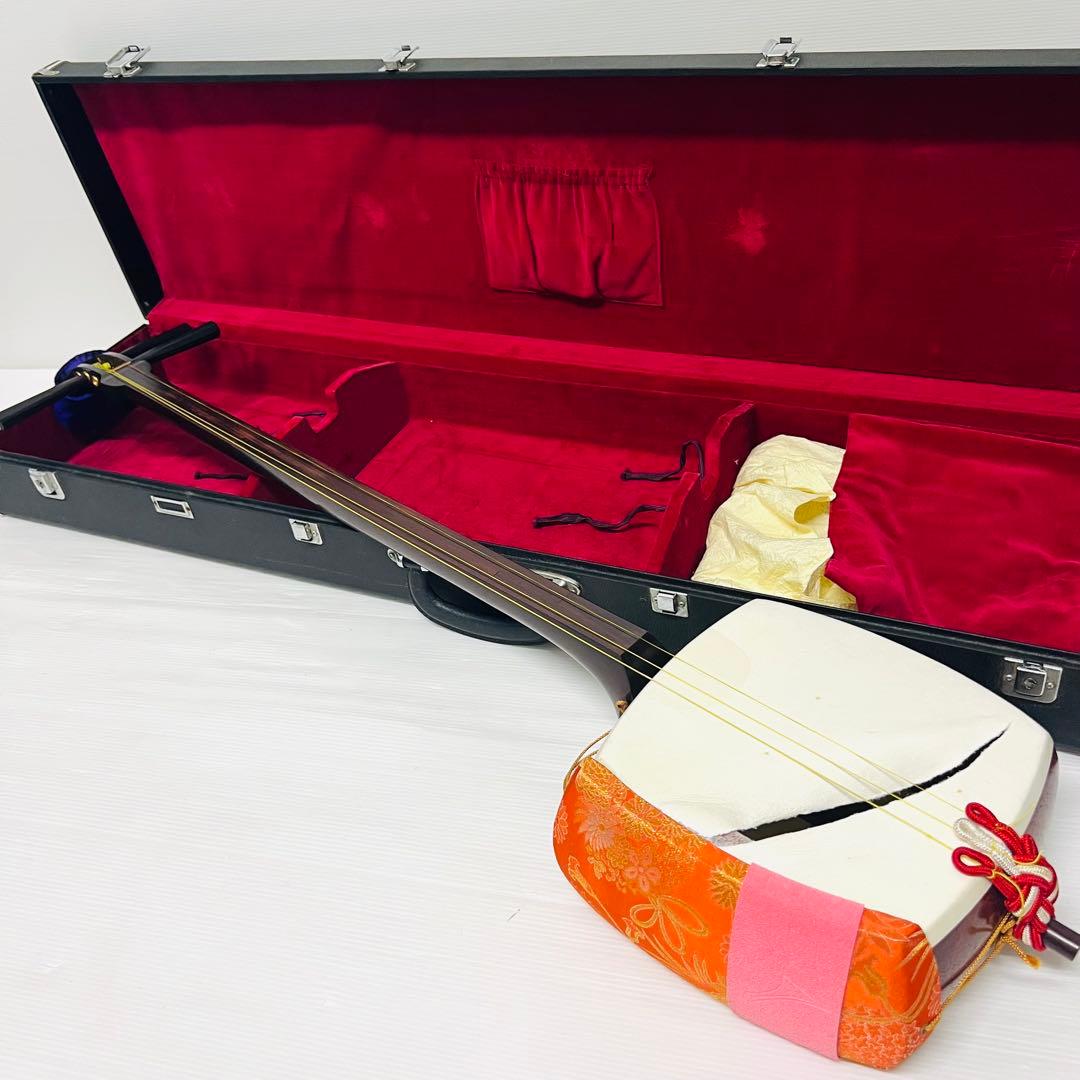 三味線　ハードケース付　紅木 和楽器 弦楽器 伝統楽器 中棹