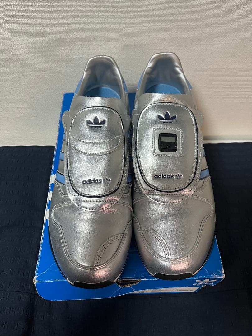 靴 adidas MICROPACER