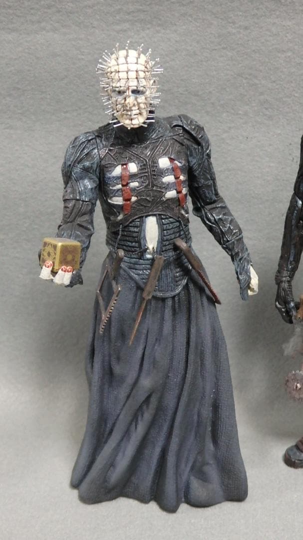 NECA ヘルレイザー ピンヘッド サージョンフィギュア