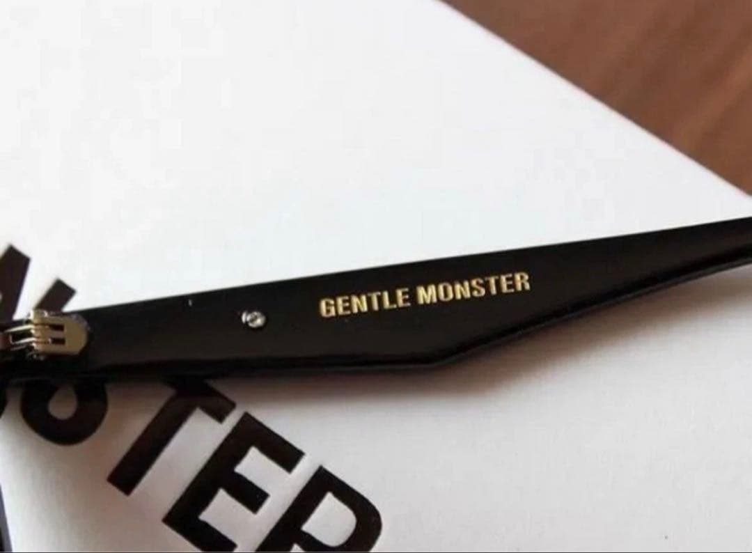 GENTLE MONSTER・ジェントルモンスター BURTY サングラス