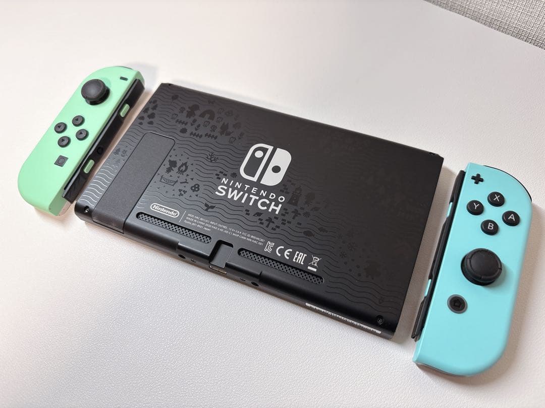 ほぼ未使用 Nintendo Switch あつまれ どうぶつの森 本体、ケース