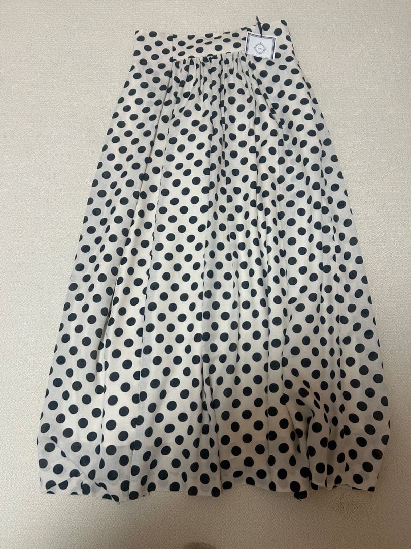 neko【タグ付★新品】Tiaraティアラ ドット柄スカート