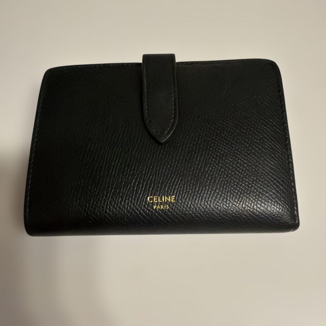 CELINE ブラックレザー 二つ折り財布
