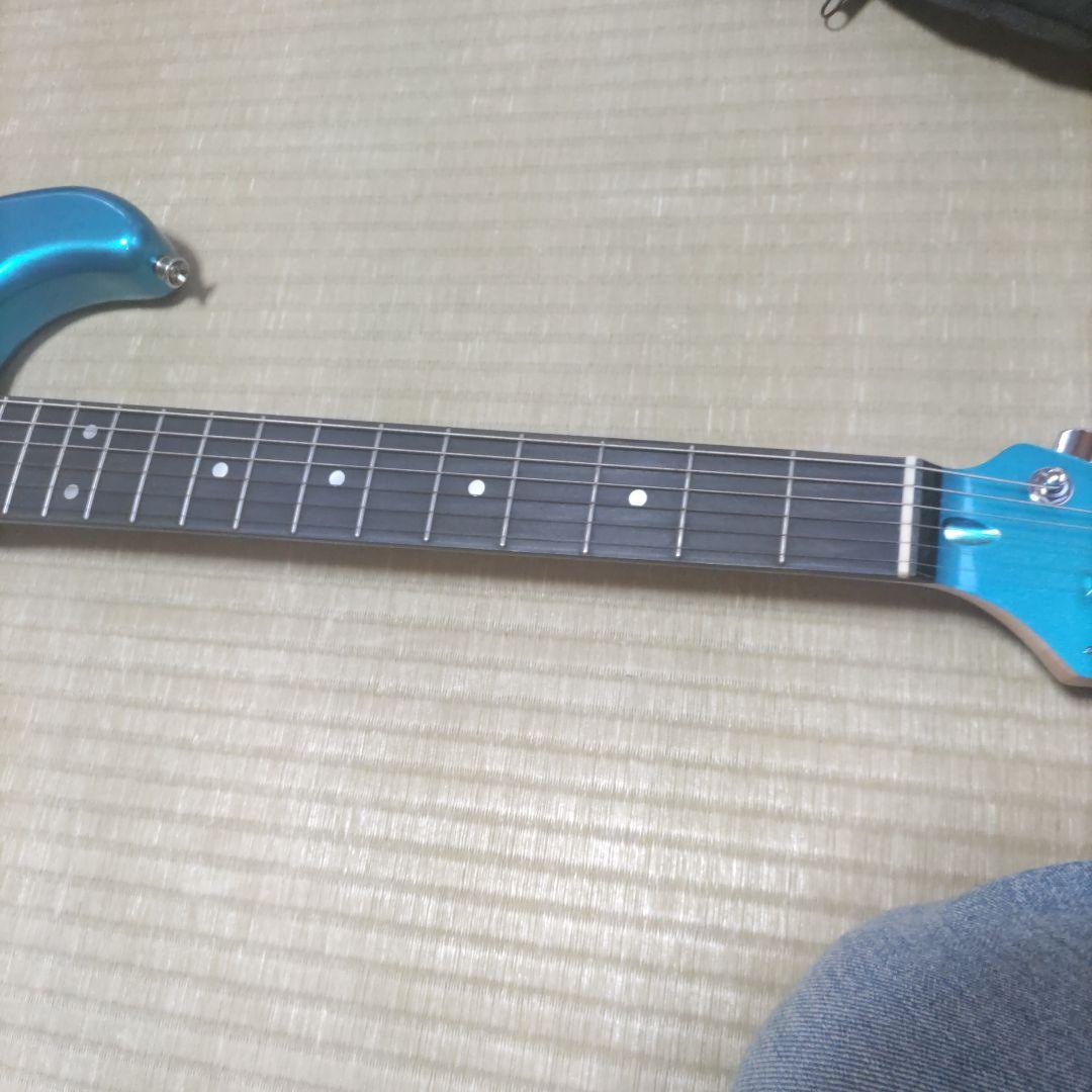 ま*ん様 Laid Back エレキギター　LST-3HZ MBP ケース付き