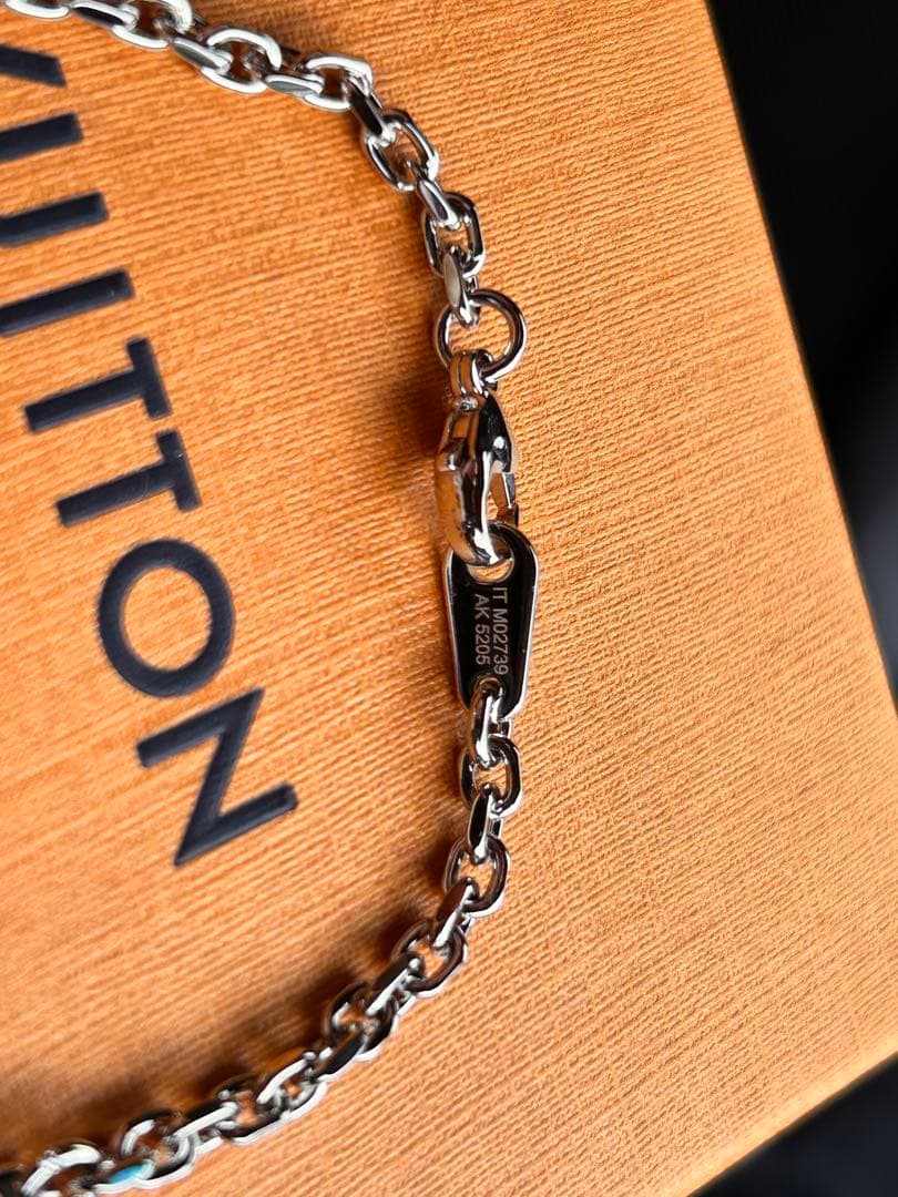 LOUIS VUITTON チェーンネックレス