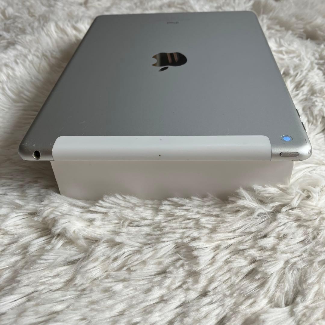 【早い者勝】iPad 第6世代 128GB SIMフリー 【すぐ発送】【付属品】