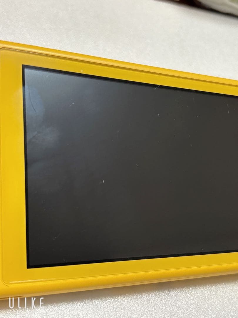 Nintendo Switch Lite イエロー 充電器付き 美品♥️