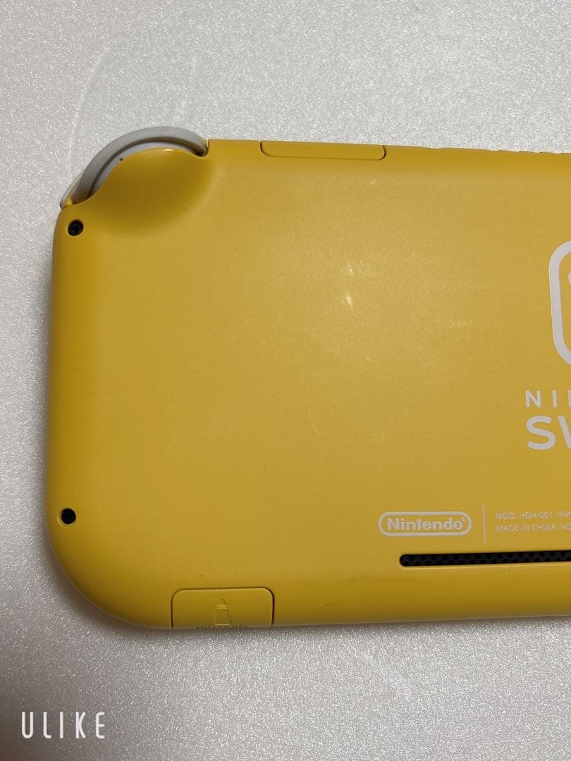 Nintendo Switch Lite イエロー 充電器付き 美品♥️