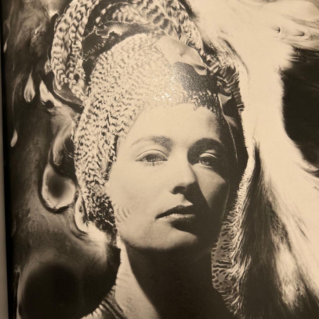 アート・デザイン・音楽 Blumenfeld: A Fetish for Beauty