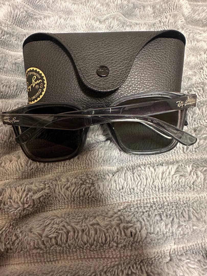 小物 Ray-Ban RB4392d