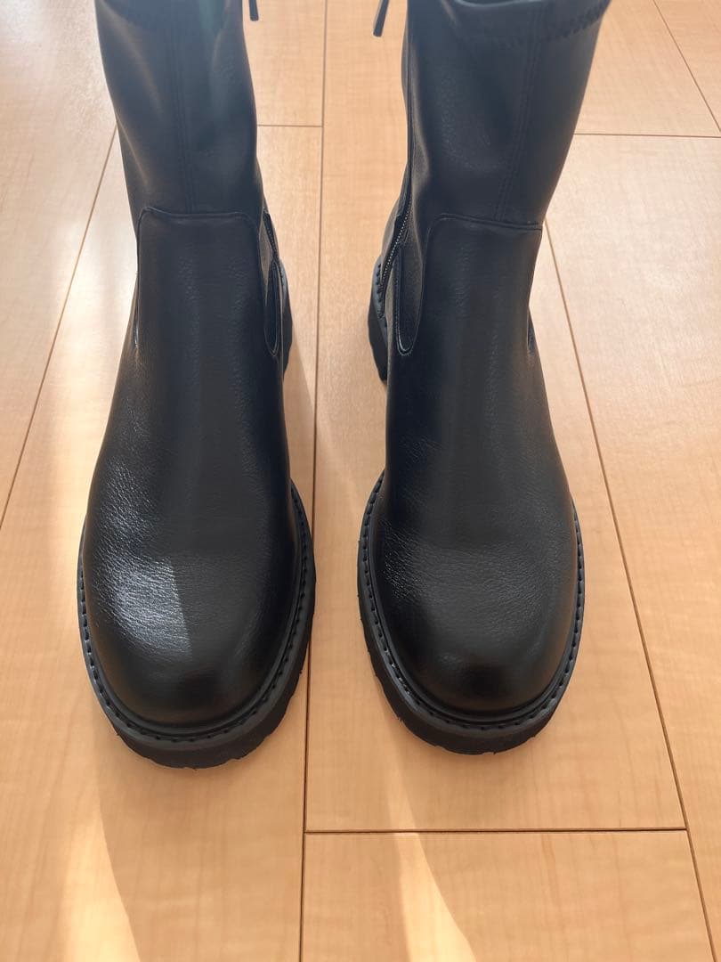 ★ LE TALON ルタロン 3.5cmトラックソールフィットショートブーツ★
