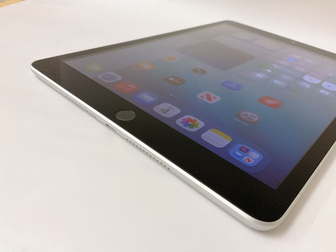 【美品・BT93％】iPad 第9世代 64GB Wifiモデル シルバー