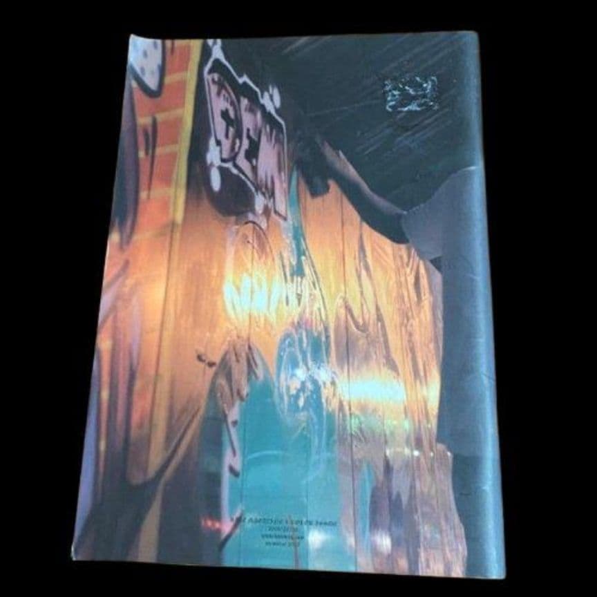 アート・デザイン・音楽 KAZE MAGAZINE X COLOR ISSUE