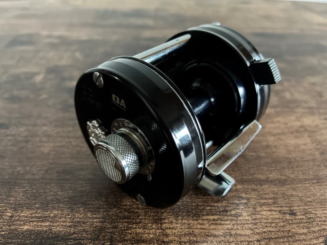 ABU Ambassadeur 2500C アブ アンバサダー ブラック