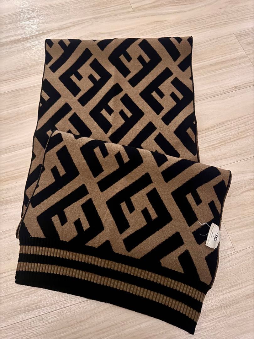 美品 FENDI FF マフラー ブラウン ブラック イタリア製