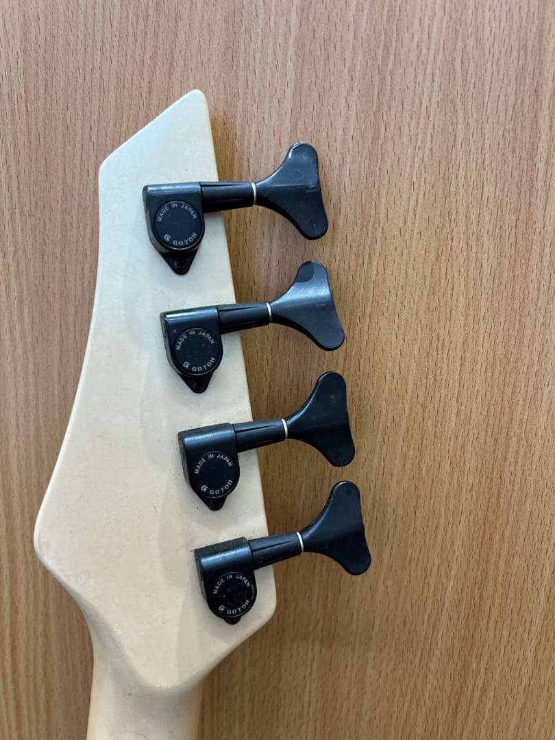 ベース Electric bass Vintage ROCKOON by KAWAI