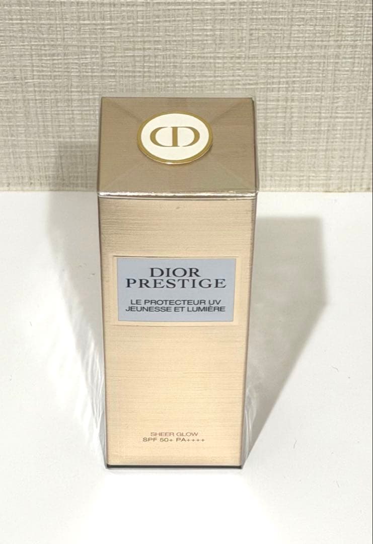 【未開封】DIOR プレステージ ホワイト ル プロテクター UV ルミエール