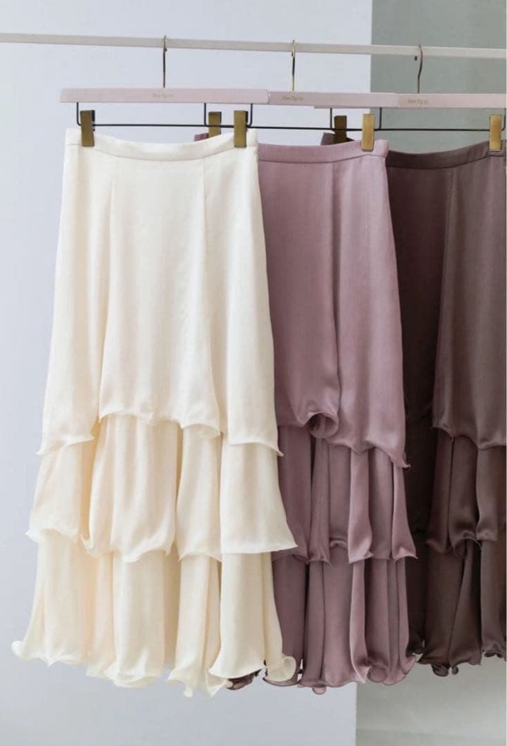 スカート Her lip to Layered Frilled Satin Skirt