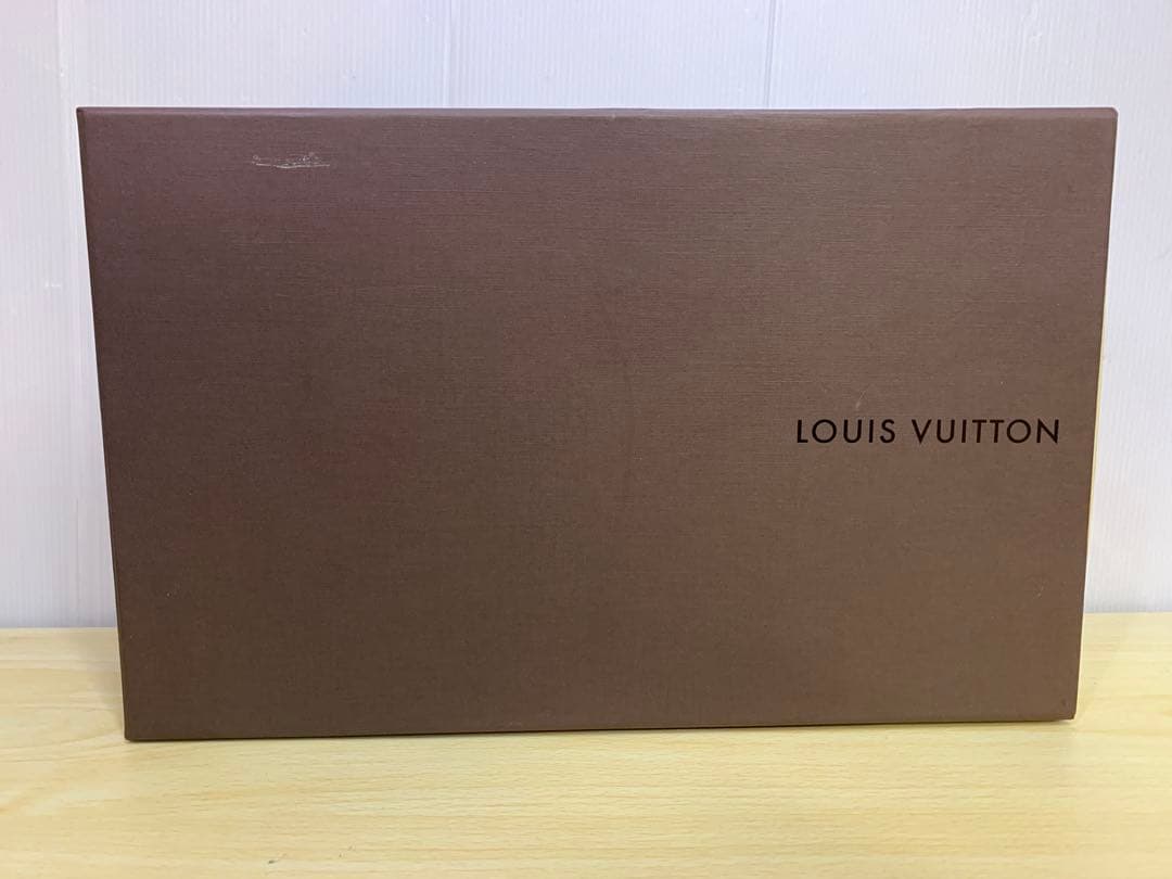 LOUIS VUITTON フロントローラインメンズスニーカー