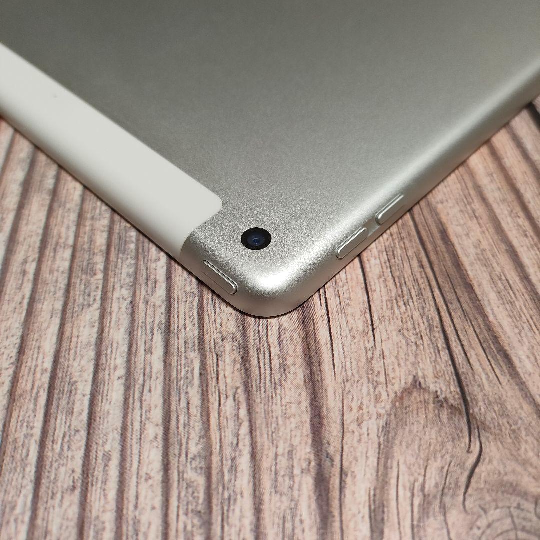 iPad 第7世代 128GB SIMフリー シルバー バッテリー98%