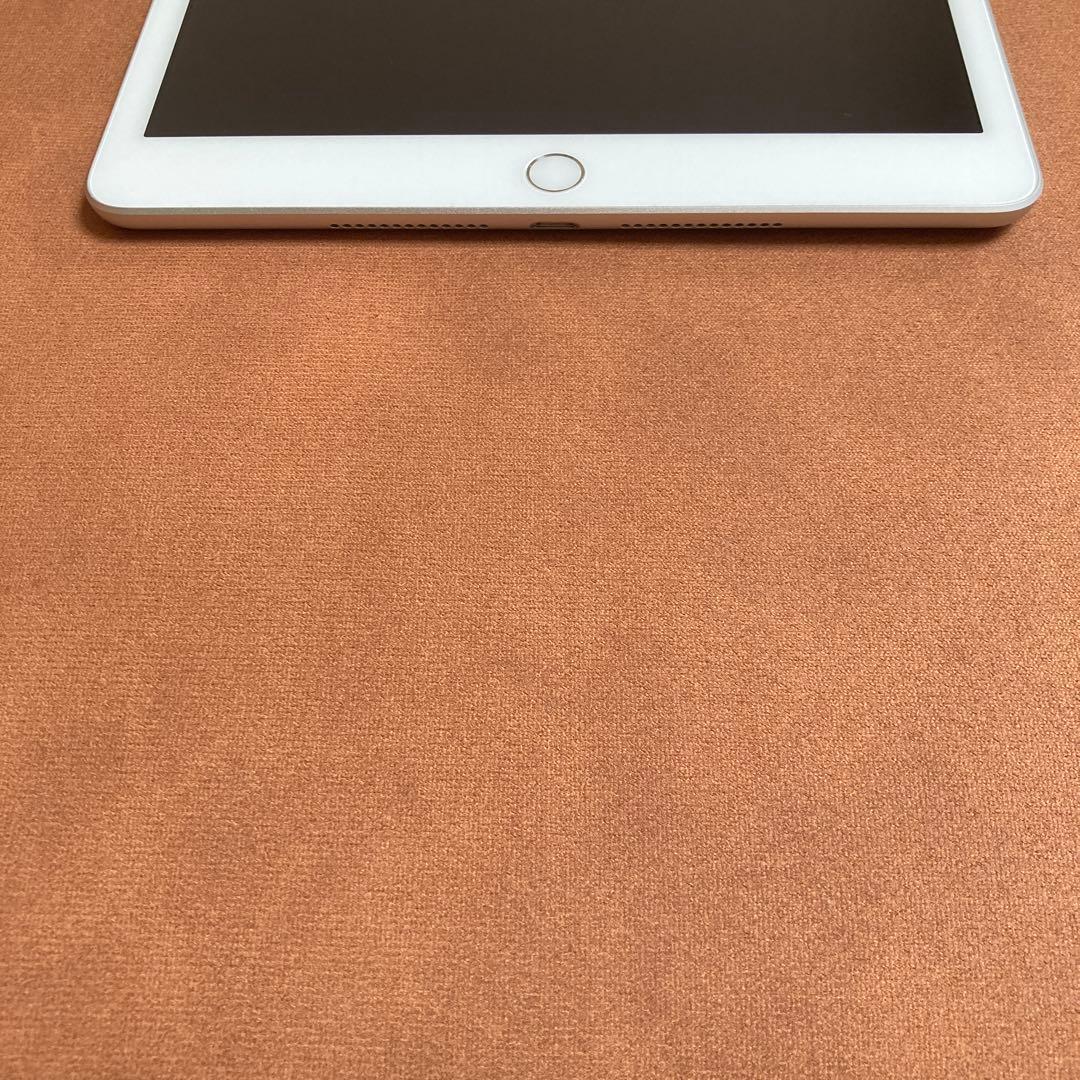 744【早い者勝ち】iPad8 第8世代 32GB WIFIモデル☆