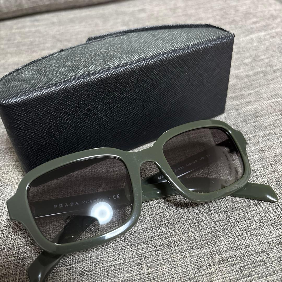 PRADA サングラス　ユニセックス