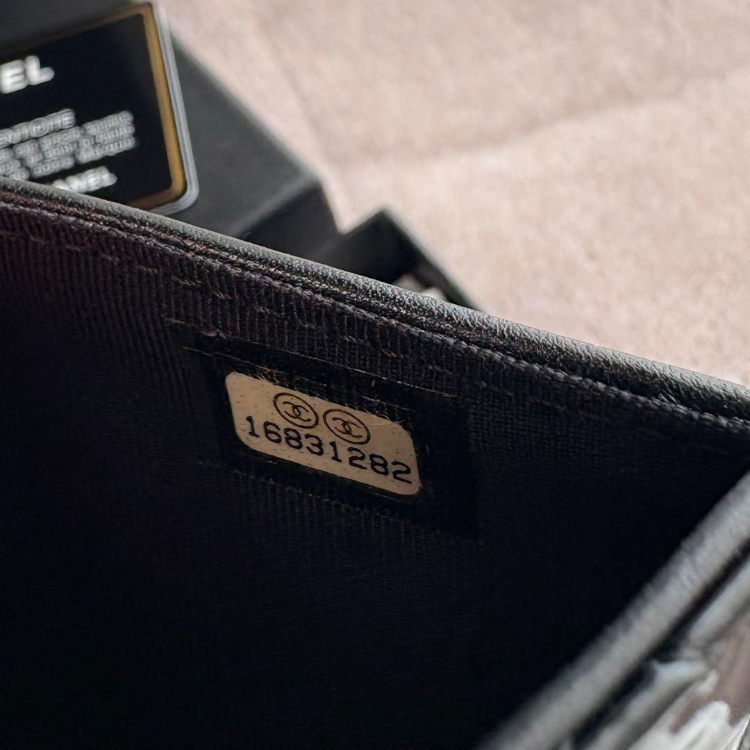 最終値下げ 《未使用》 CHANEL マトラッセ オールブラック 折り財布