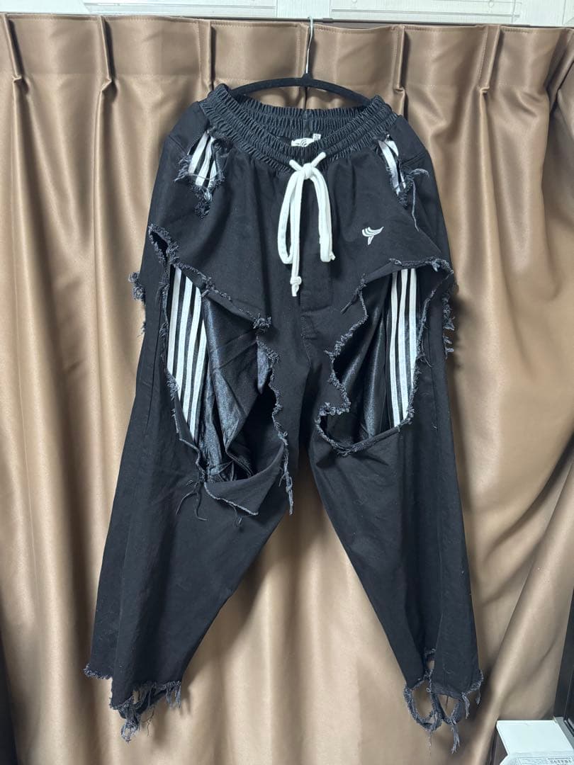 確実正規品 YORI SPORT ダメージ加工 ブラックパンツ 26
