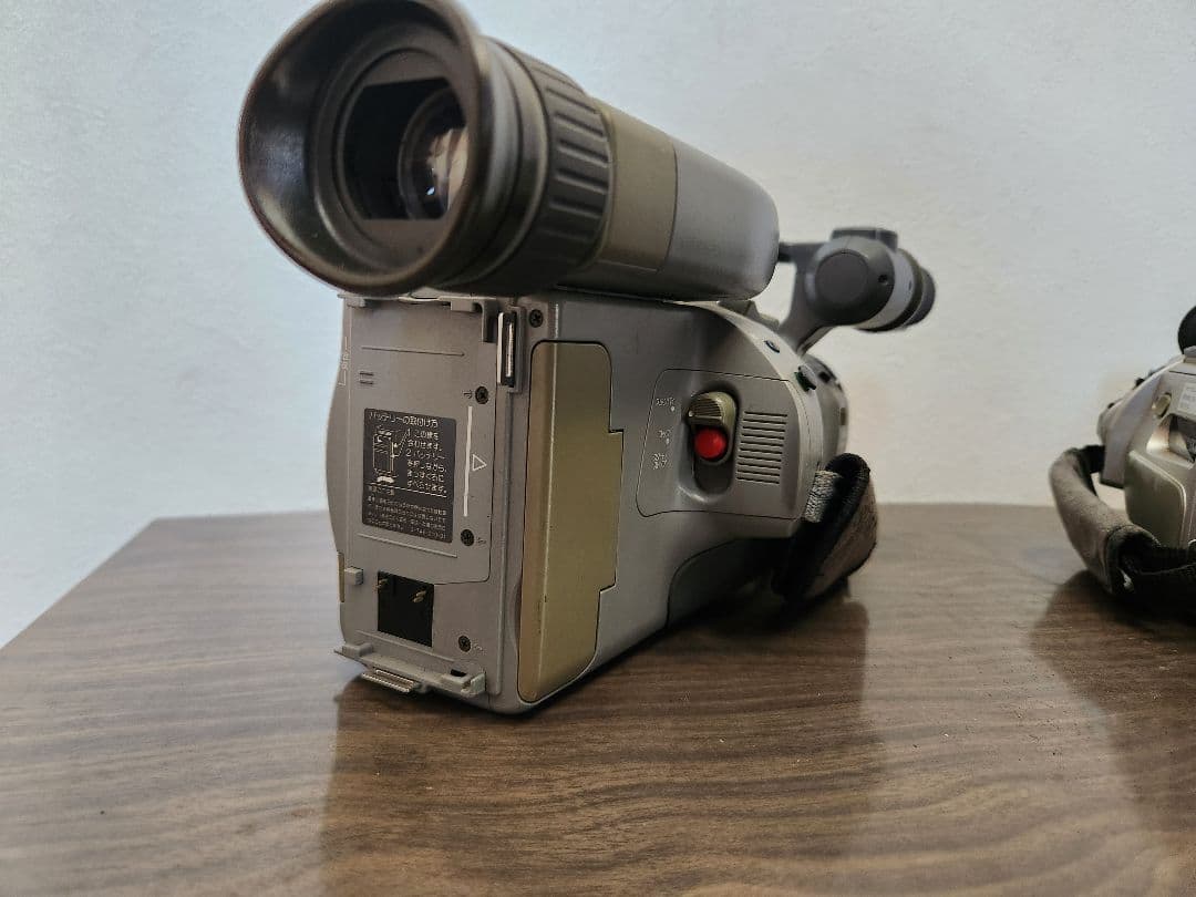 値下げ中Sony DCR-VX2000CCD-VX1HDR-HC3ビデオカメラ