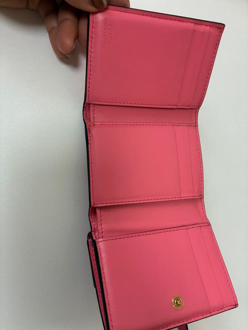 HERMES 3つ折り財布 【Victoria】