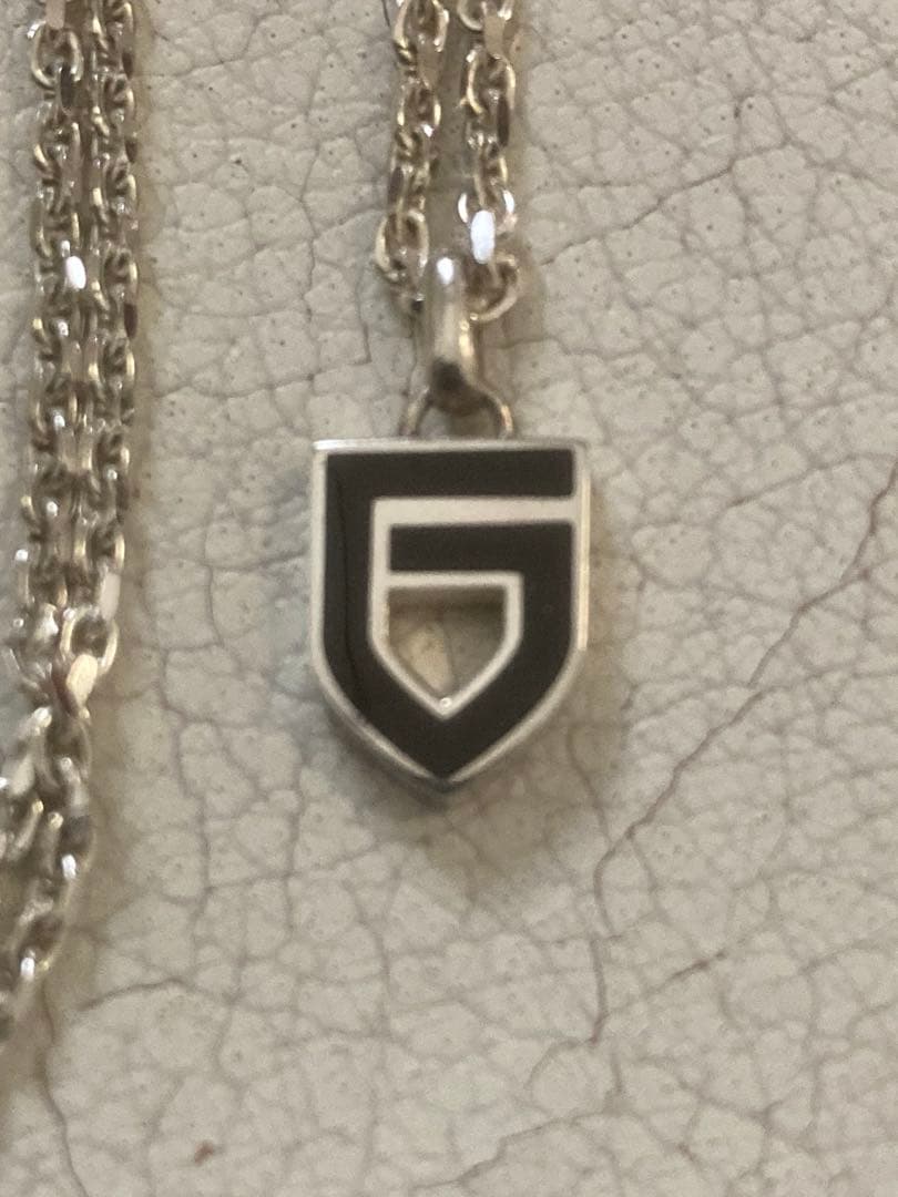 GARNI G LOGOペンダント ネックレス