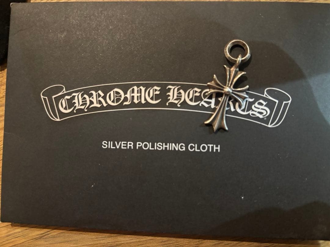 CHROME HEARTS タイニーCHクロス
