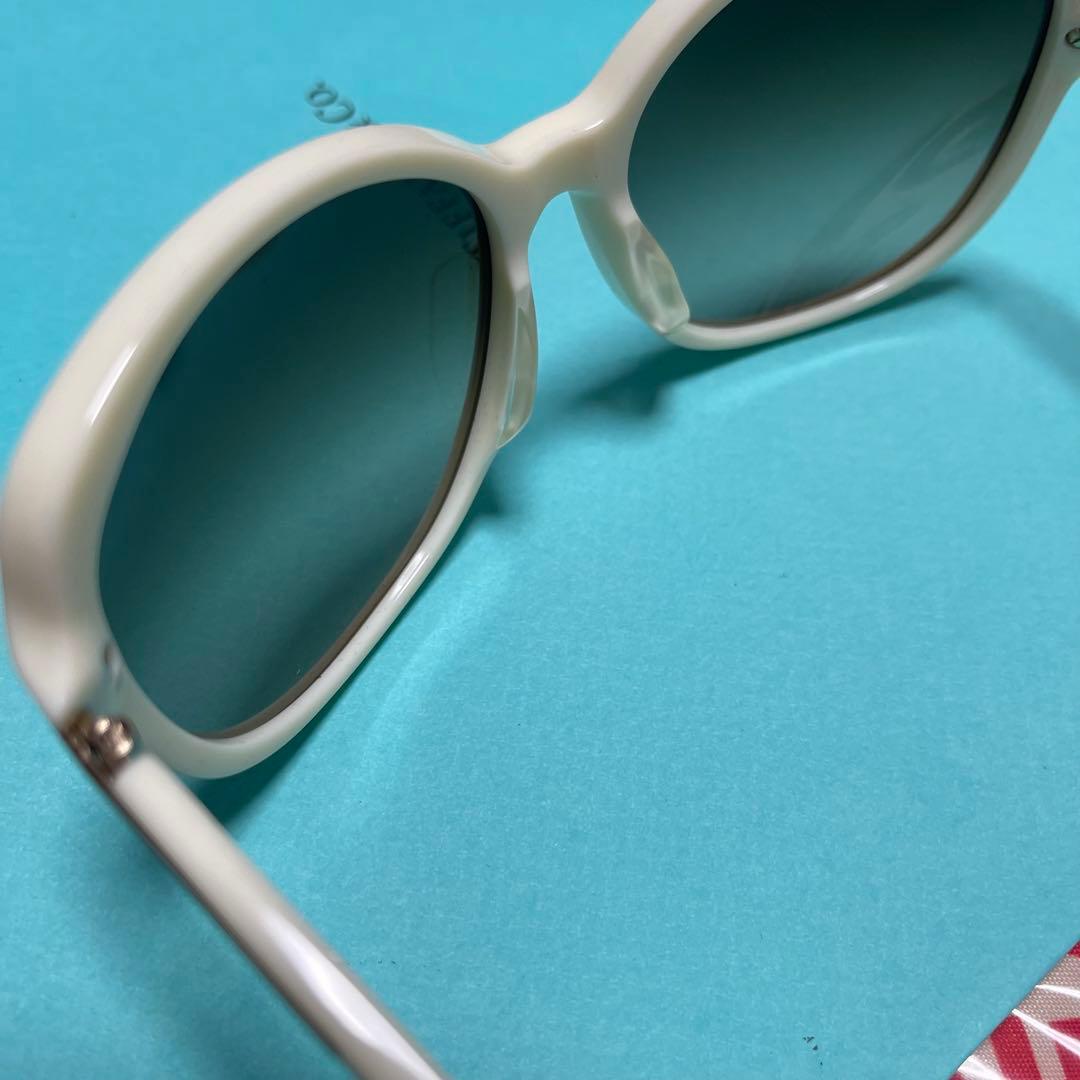 【PRADA】新品　サングラス