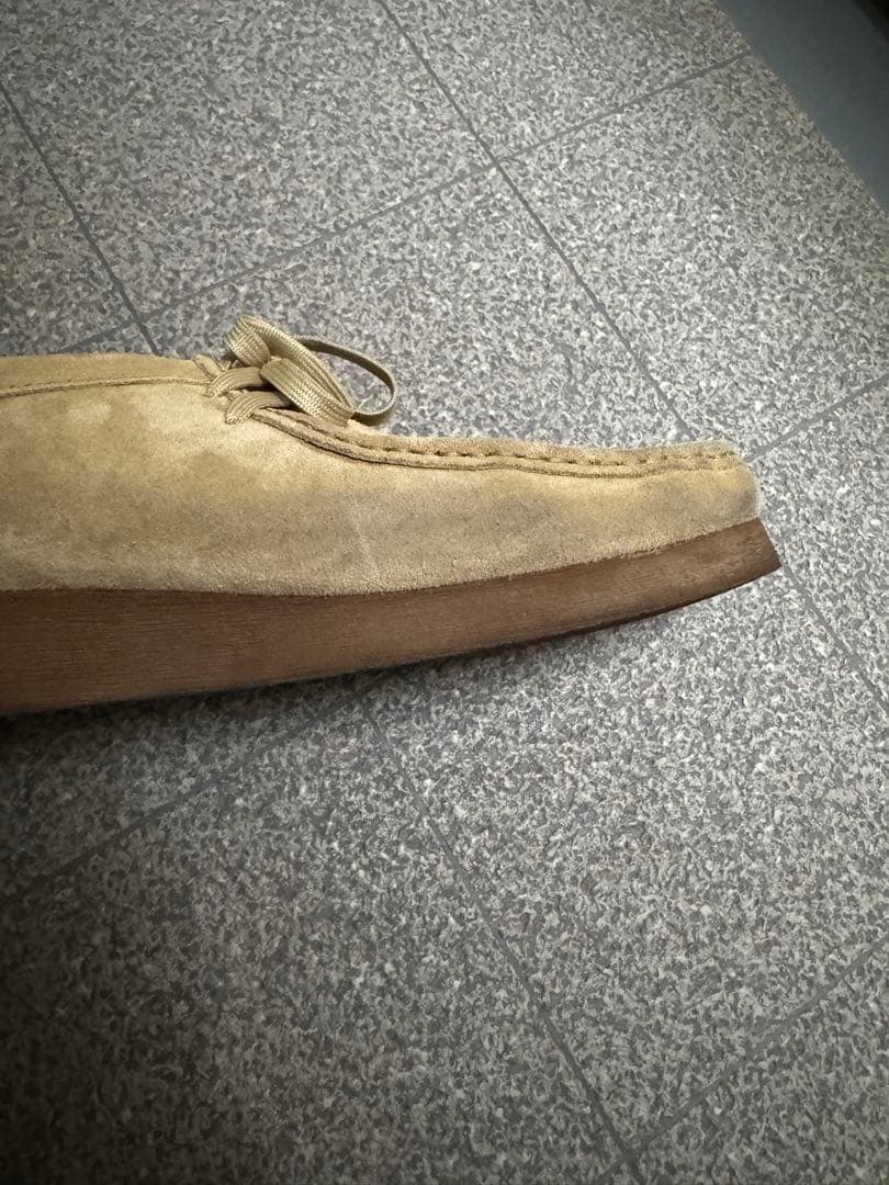 Clarks ワラビー2 ベージュ スエード ローファー