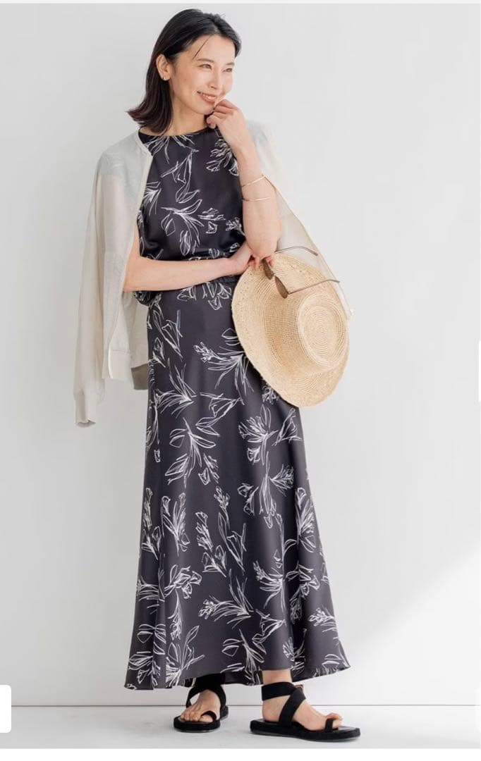 《新品》23区　ラインフラワープリントラインスカート