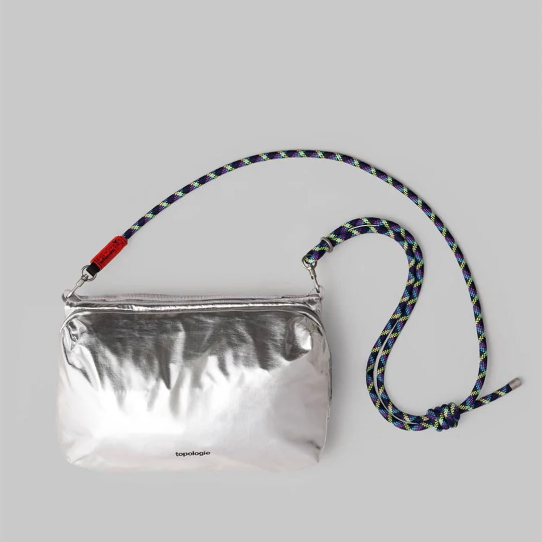 topologie トポロジー　ボトルサコッシュラージ＋ストラップ