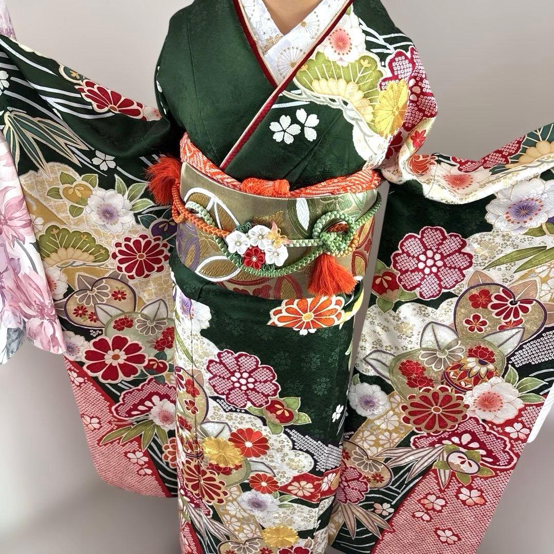 新品　正絹豪華振袖フルセット　王道古典柄　緑　駒刺繍　金彩　成人式に