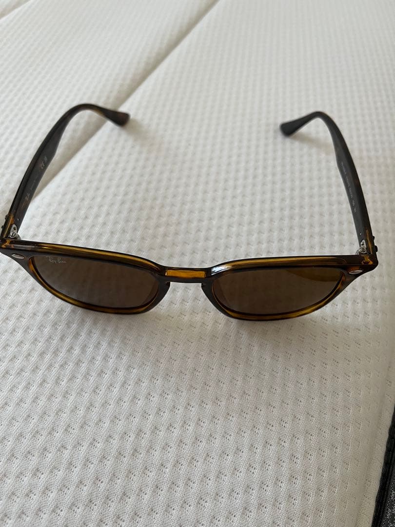 値下げしました！ Ray-Ban ブラウン スクエアサングラス