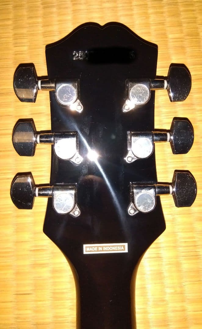Epiphone レスポール トリビュートプラス レフティ エボニーバースト