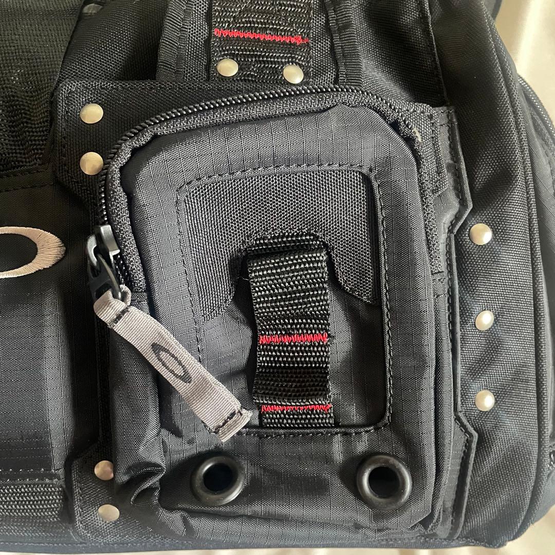 バッグ 00s OAKLEY Tactical Duffle Shoulder Bag