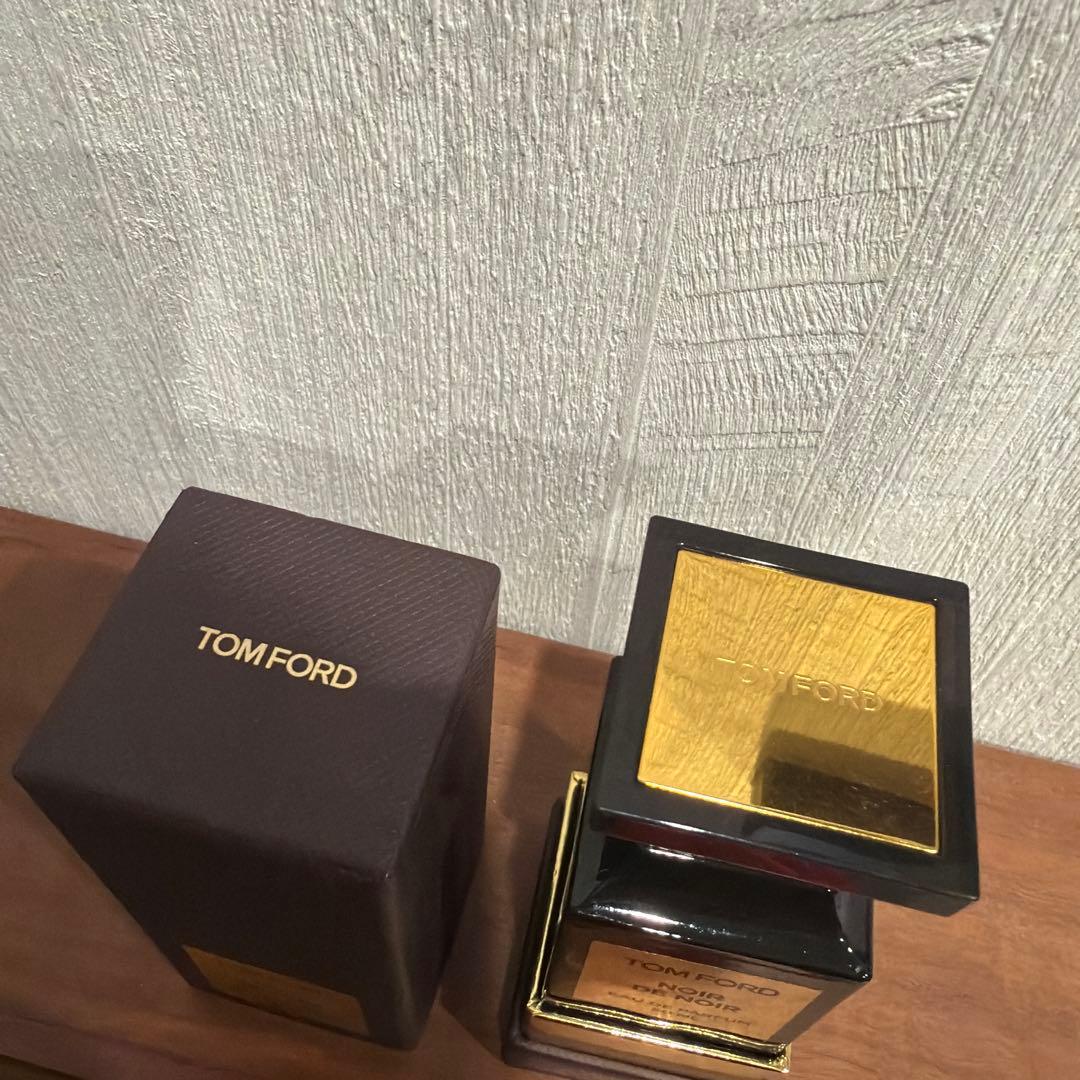 香水(ユニセックス) TOM FORD NOIR DE NOIR 50ml Eau de Parfum