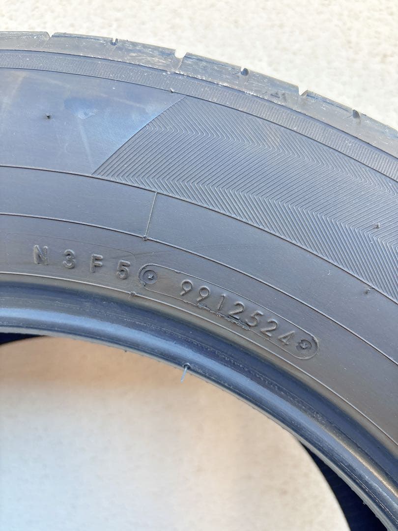 ②【送料込み】TOYO TIRES 225/65R17 24年製　夏タイヤ