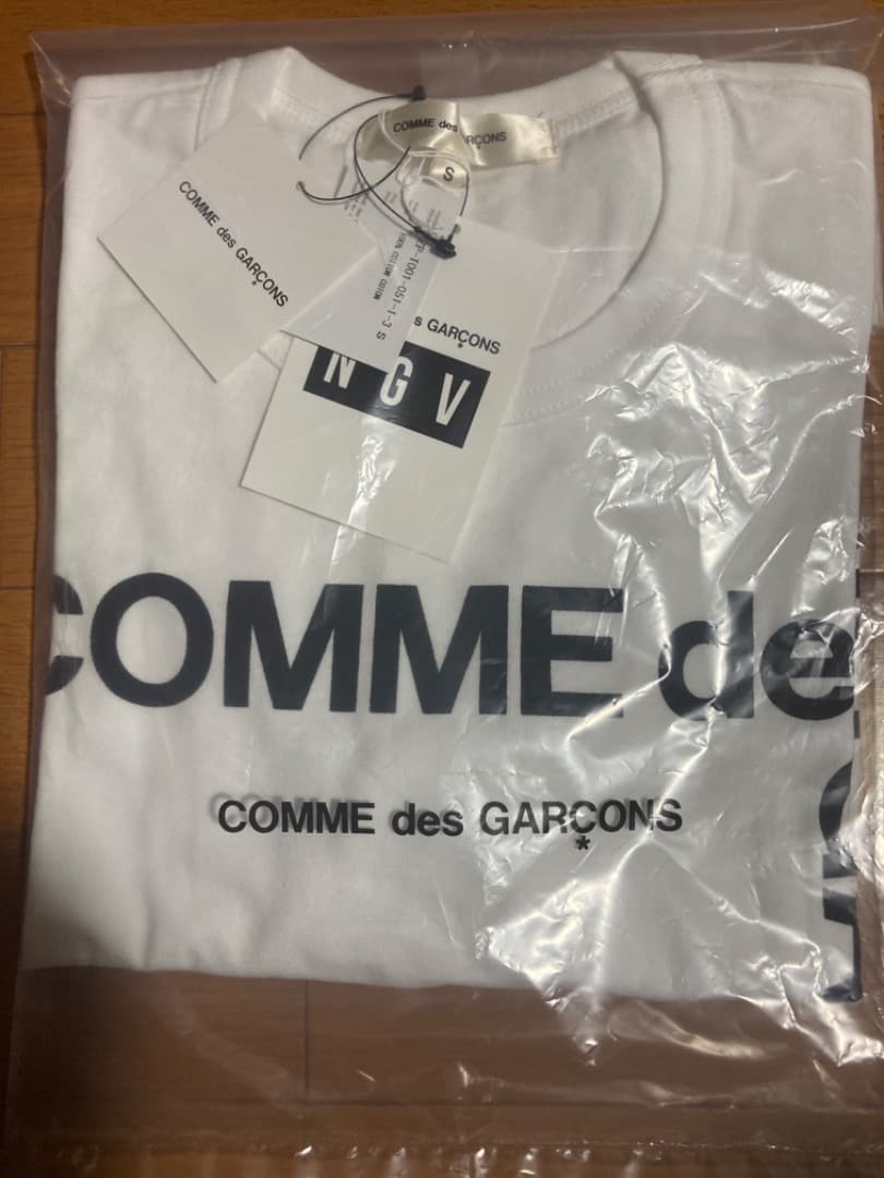 国内未発売(新品)COMME des GARONS xNGV Tシャツ サイズS