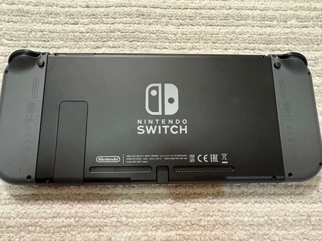Nintendo Switch 本体、収納ケース付き