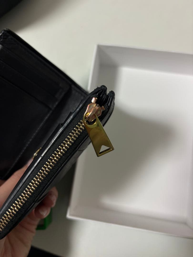 BOTTEGA VENETA ブラック二つ折り財布