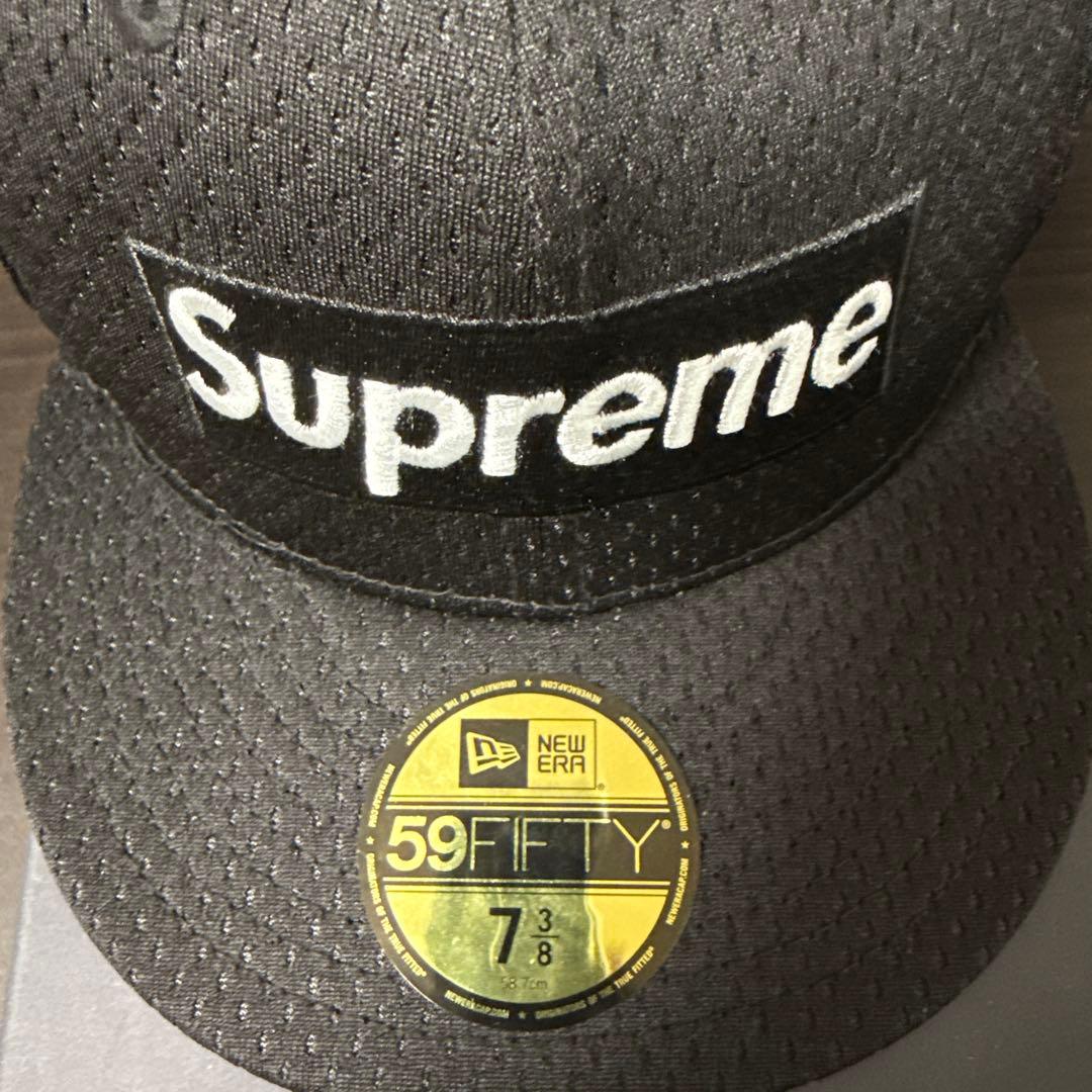Supreme newera メッシュタイプ　7 8/3ブラック